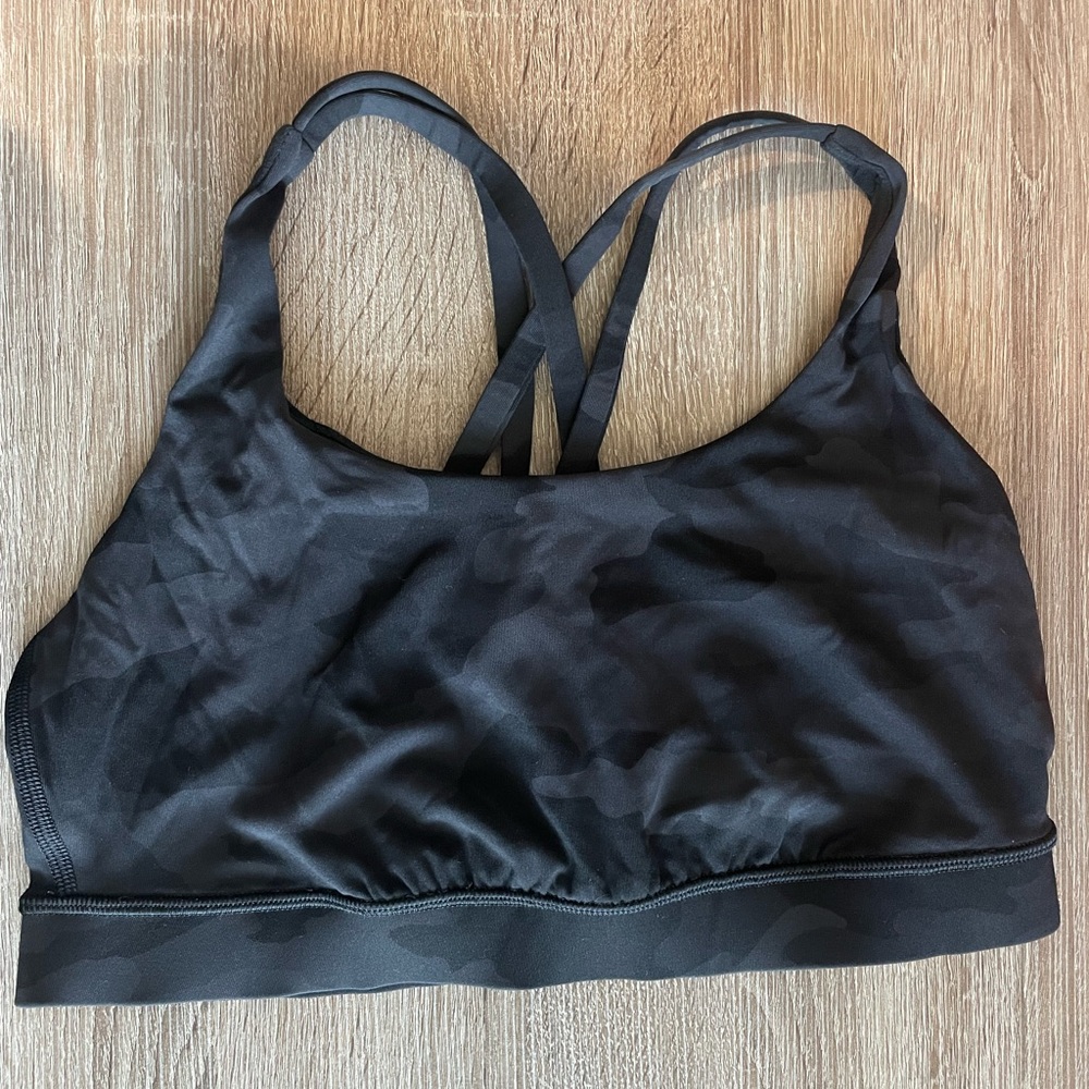 Lululemon sports bra size 6